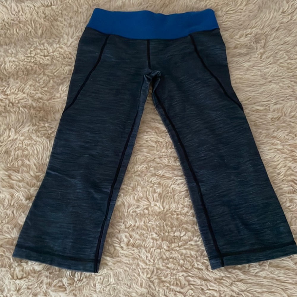 LULULEMON size 6 blue Heather